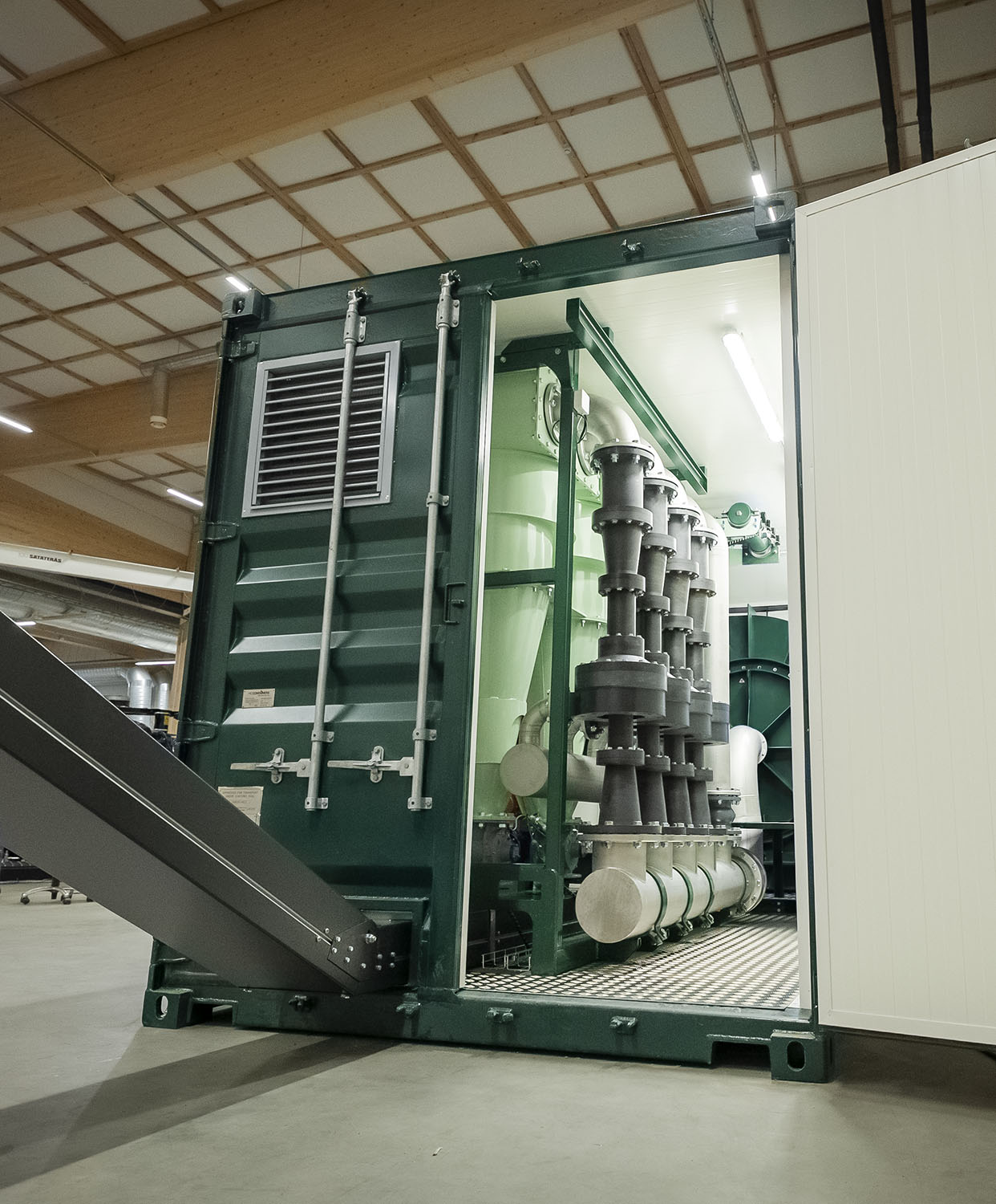 Inside view of the new configuration of Filtrabit's flow-dynamic dust separator unit.