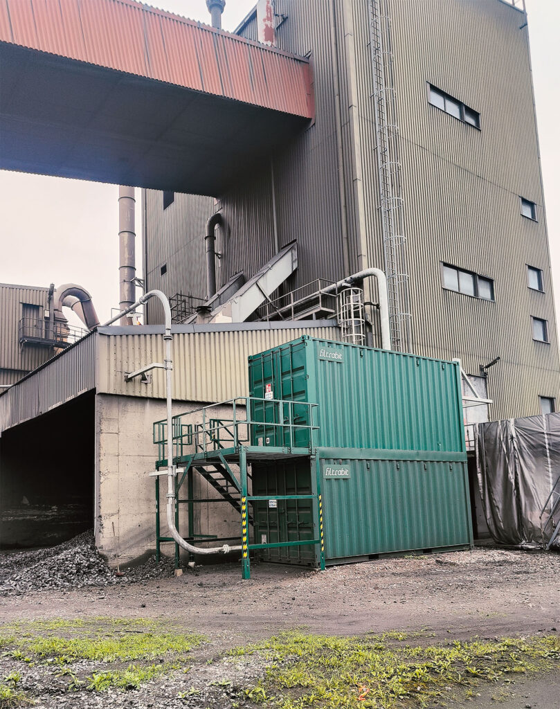 The second flow-dynamic dust separator unit by Filtrabit installed at the coke sieving station of the SSAB Raahe steelworks.